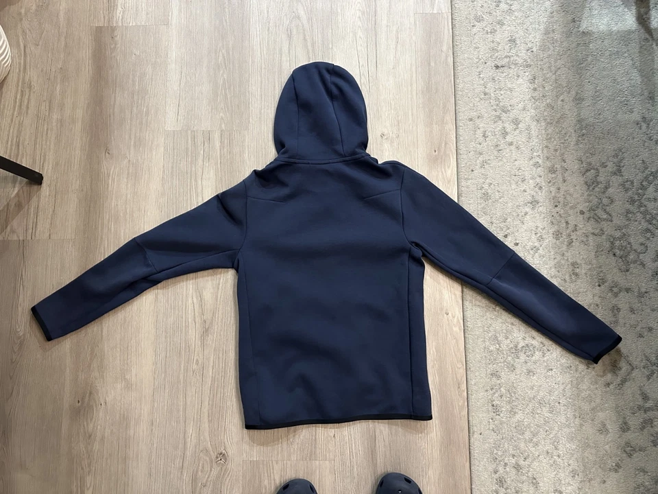 Nike Tech Fleece Obsidian/Nary Blue talla pequeña Foto 2 de 4