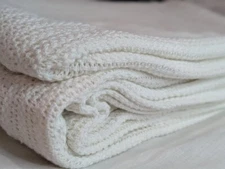 100% Cotton Woven  Blanket – Breathable & Lightweight –  White