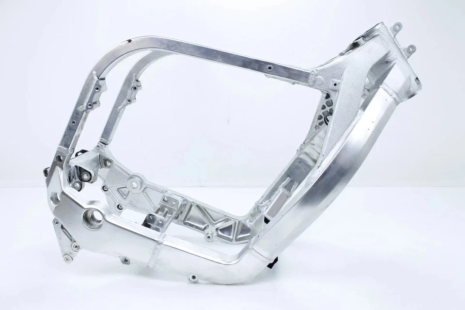 93-98 SUZUKI GSXR1100W GSXR1100 OEM CHASIS MARCO PRINCIPAL **9K MILLAS** ***BOS*** Foto 2 de 4