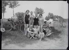 FRANCE holidays sea seaside fashion bicycle 1936 photo NEGATIVE glass plate 