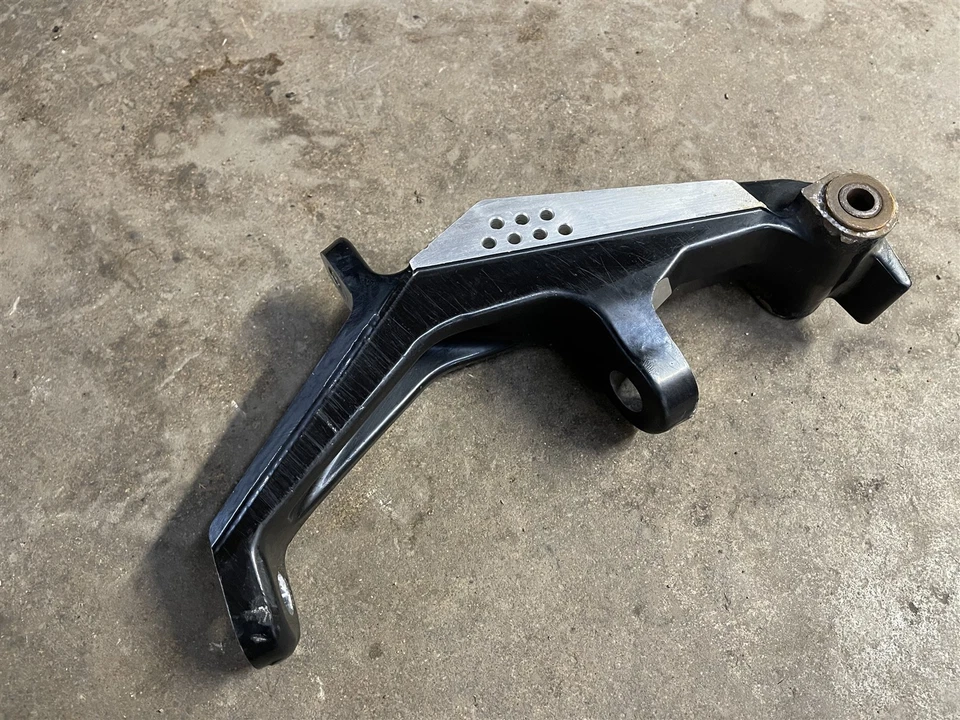 Eje izquierdo esquí Ski-Doo Renegade XRS 800 XS MXZ X 600 900 1200 15 16 2015 OEM Foto 2 de 4