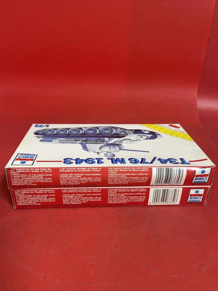 Vintage ESCI T34/76 M & T34/76 Military Army Tank Vehicle Model Kit  1:72 Lot - Image 4 of 4
