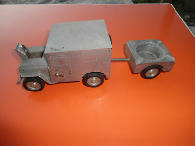 WALTER ''BAIER''  GERMAN ALUMINIUM TABLE LIGHTER ''BABY JEEP'' - US ZONE
