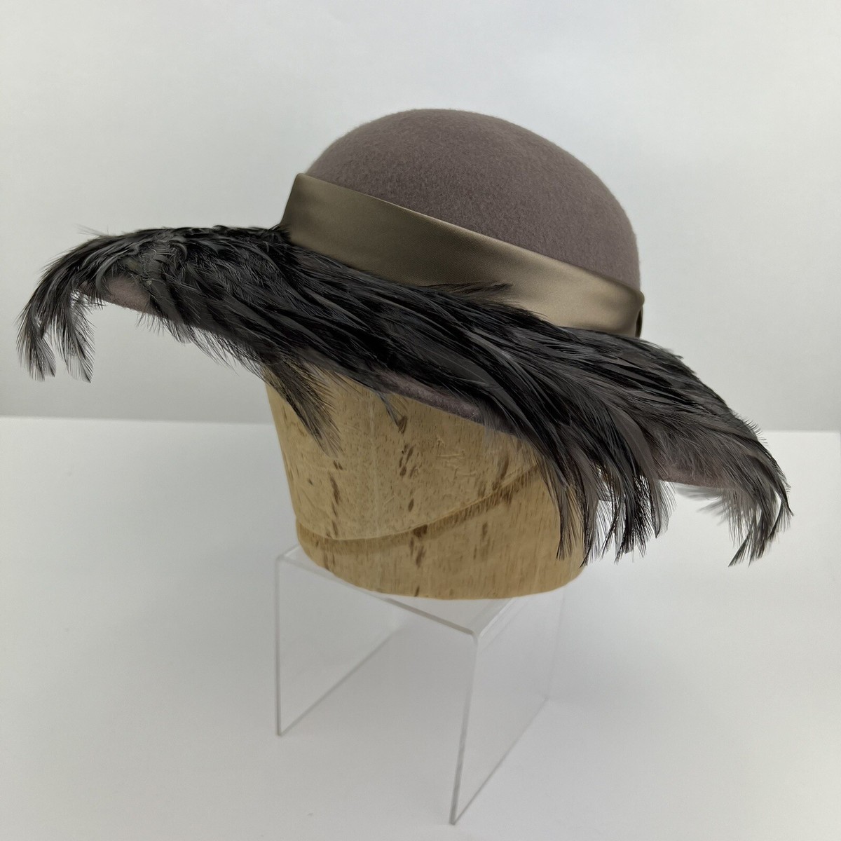 Vintage Miss Bierner Taupe Felt Feather Dress Church  display picture 3