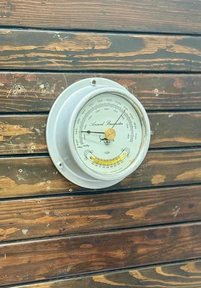 Hecho en Japón Original UTSUKI KEIKI CO, LTD. Barómetro Aneroide Nave Instrumento Foto 2 de 4