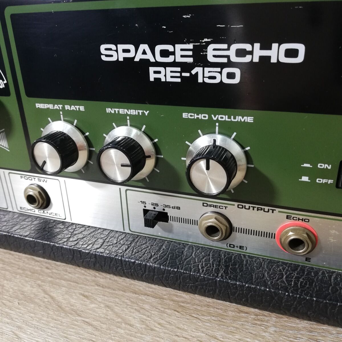 Roland RE-150 Space Echo Tape-Echo machine Vintage Tested Roland RE-150 Space Echo Tape-Echo machine Vintage Tested
