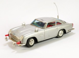 1960s Gilbert James Bond 007 Aston Martin DB5 Battery Operated Tin Toy Car
