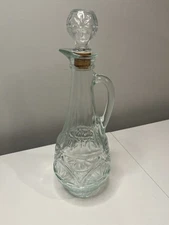 Vintage Mogen David Concord Wine Glass Decanter marked MD79 w/ Matching Stopper