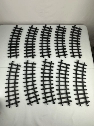 New Bright 10 Curved Pieces The Holiday Express Musical Holiday Train Tracks