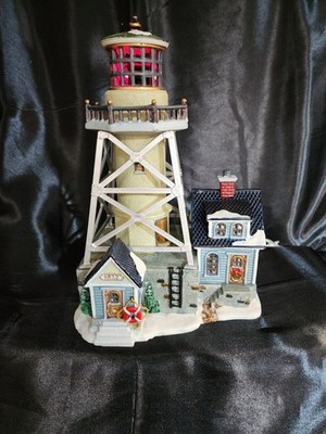 Lemax 2002 Plymouth Corners Porcelain Rotating Red Beacon LightHouse Item#409