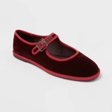 Women  s Halston Ballet Flats with Memory Foam Insole   Universal Thread
