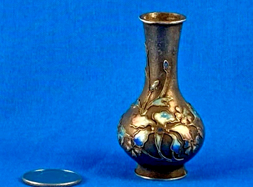 GEORGEOUS MINIATURE JAPANESE ANTIQUE FLOWER CLOISONNE SILVER VASE HALLMARKED VGC - Picture 4 of 7