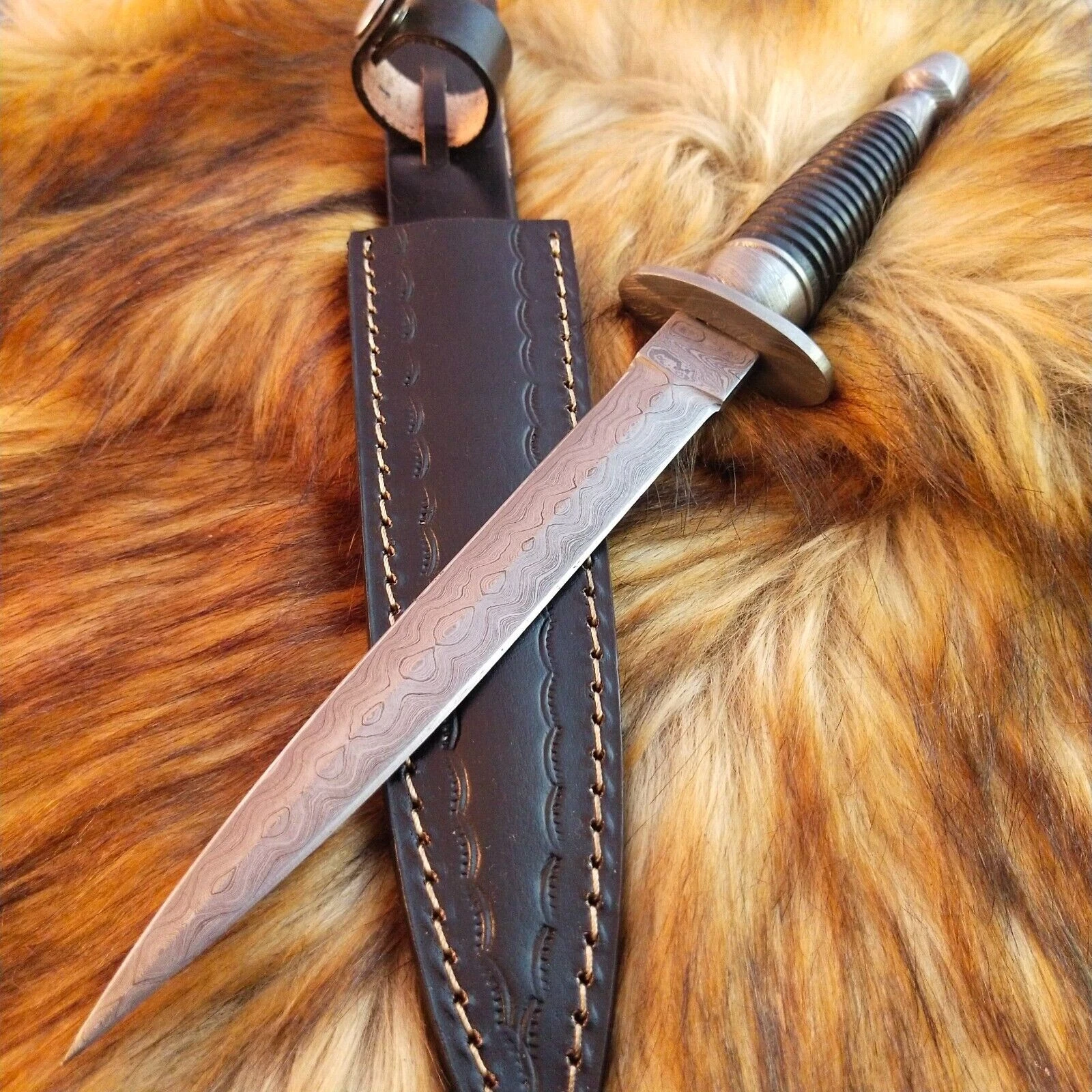 Custom Hand Forged Damascus Hunting Dagger Knife H