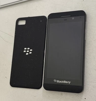 Blackberry Z10 STL100-2 Geprüft, Händler, Garantie, Volle Funktion, Ohne Accu - Bild 1 von 2