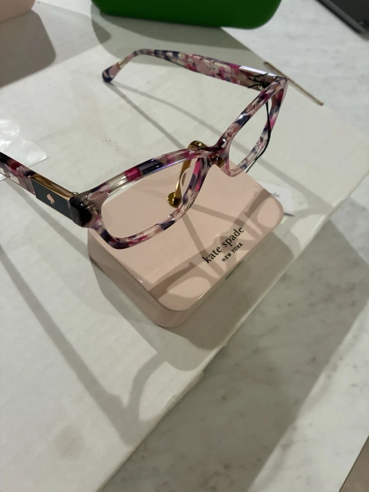 Gafas AYLA para mujer Kate Spade New York. Descripción del color PINKHVNA Foto 3 de 4