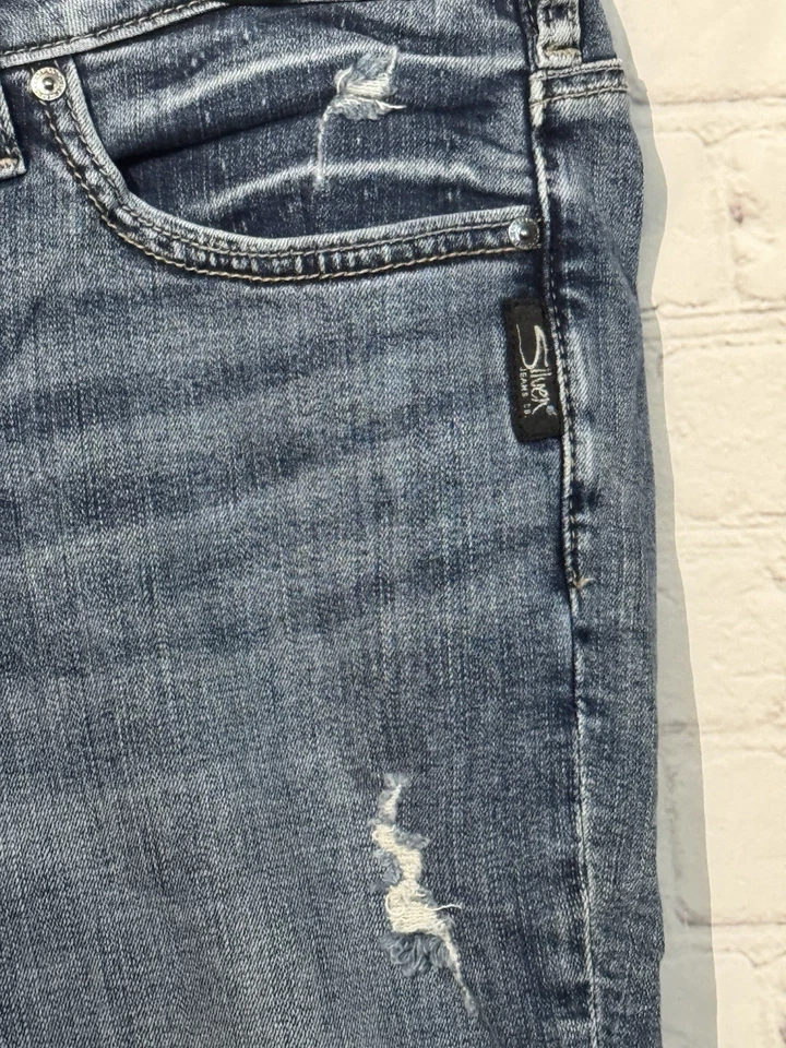 Womens Silver Jeans Co Denim Avery Bermuda Shorts size 16/L 10 - Image 2 of 4