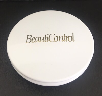 BeautiControl Oil Free Translucent Pressed Powder Light .35 oz Compact