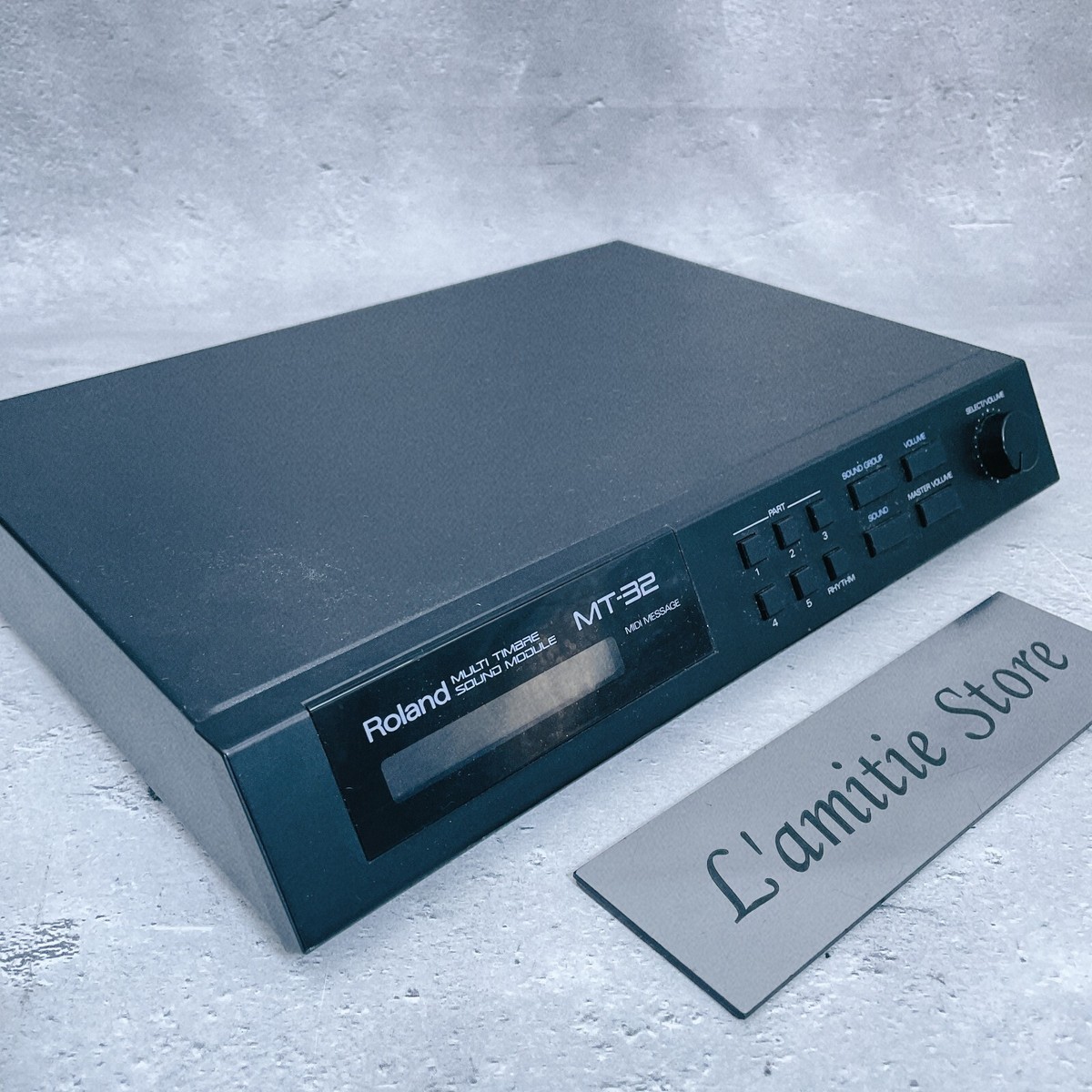 Roland MT-32 Multi Timbre MIDI Sound Module Synthesizer Japan MT32