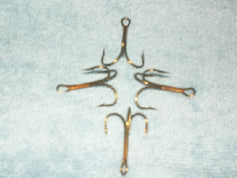 (50) Size #2 Eagle Claw #774M Treble  Fishing Hooks Bronze NEW-aa