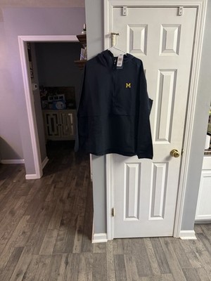 Michigan Wolverines Cutter & Buck Charter Eco Anorak Jacket NWT Size Men s XL