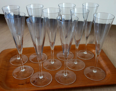 10 traumhafte Vintage Sektflöten Champagner Prosecco blau getönt Facettenwölbung