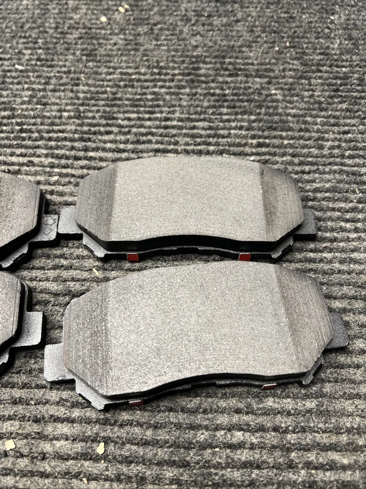 Juego de pastillas de freno de disco Brembo P37019N para Chrysler Jeep 200 Cherokee 14-22 Foto 4 de 4