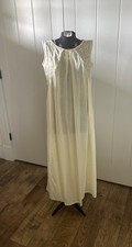 Vintage 1960 s/70 s Katz Yellow Cotton Nightgown With Embroidered Flowers Lace