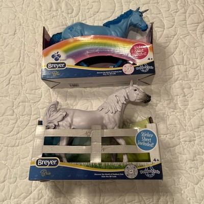 Set of 2 Breyer Paddock Pals Toy Unicorns Blu (scented) & Brie