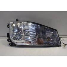 Feu avant (phare) Renault MAXITY