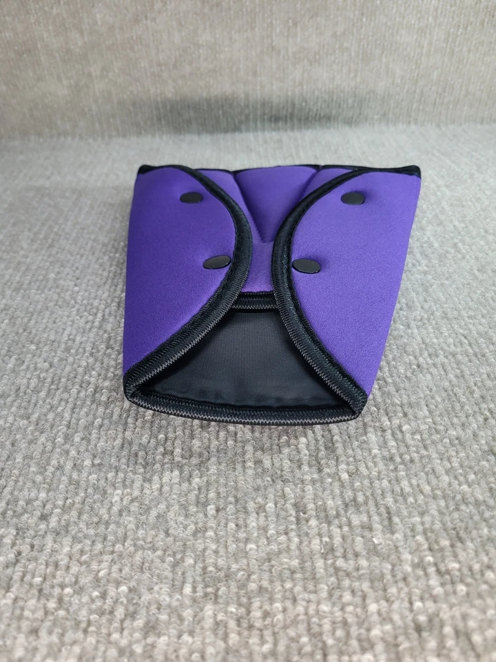 Posicionador de soporte de ajuste de cinturón de seguridad con cubierta de hombro anticuello para automóvil infantil Foto 2 de 4