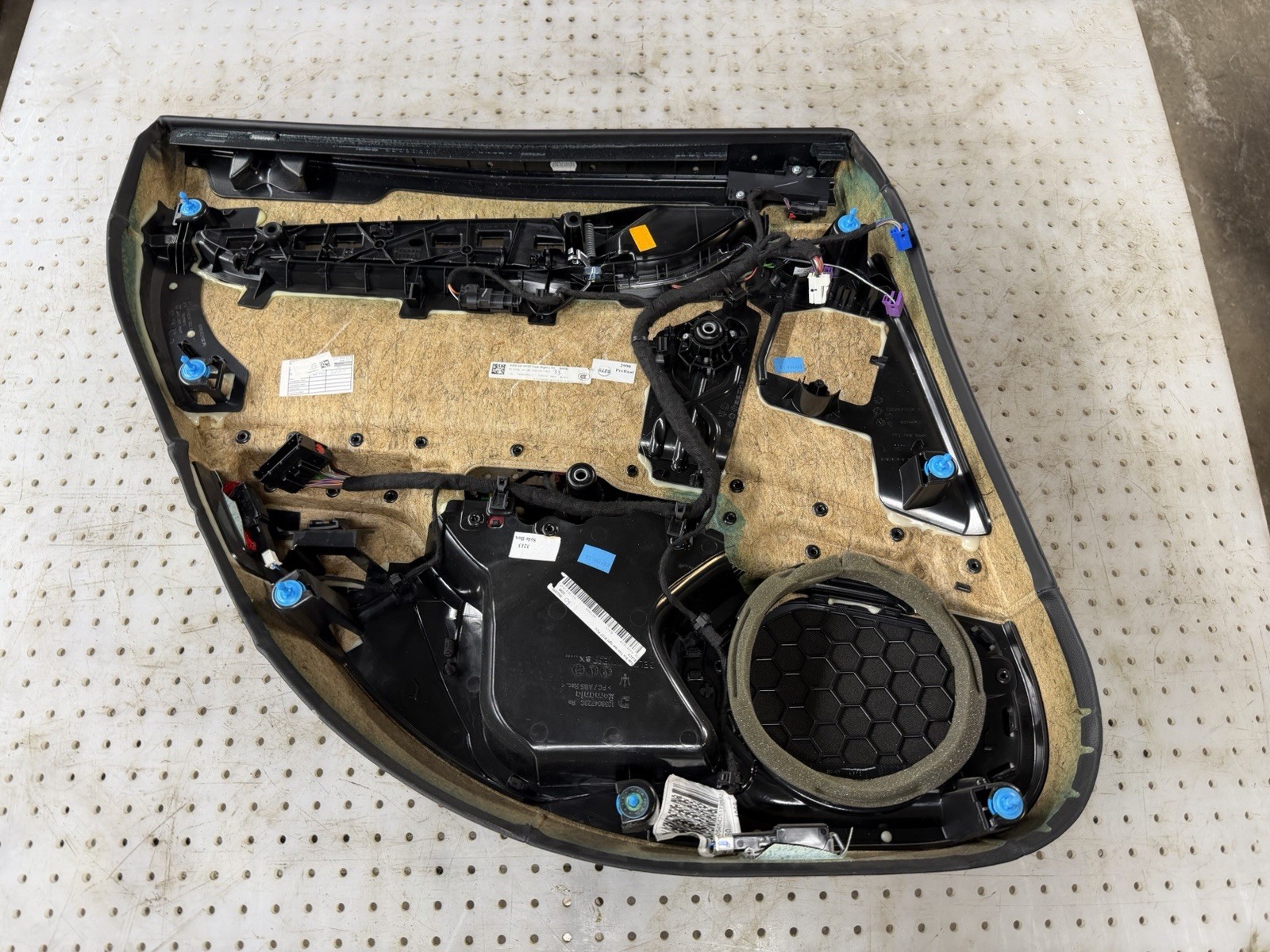 14-22 Maserati Ghibli M157 Rear Right Pass  Side Interior Door Cover Panel Oem