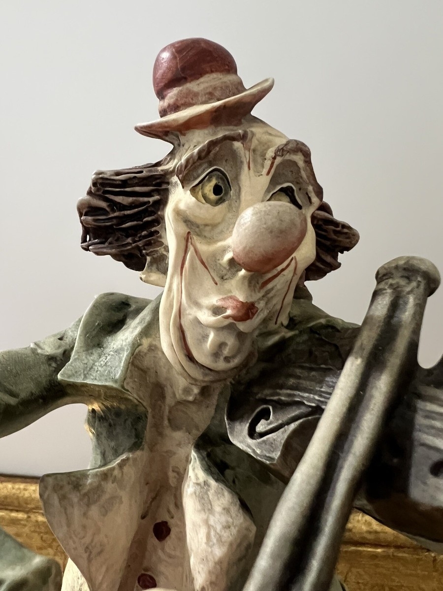 Capodimonte By Giuseppe Armani Sad Clown Figurine Playing Violin