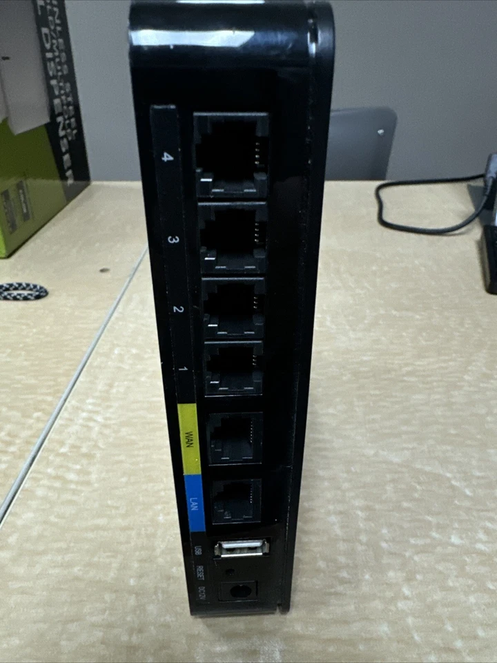 Yeastar MyPBX SOHO IP PBX for 32 Users, License free, modular expandable - Image 2 of 4