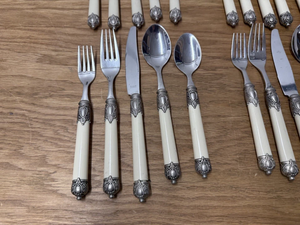 Home Essentials Renaissance Bone 18/10 Stainless Flatware Asst Lot Of 73 - Image 2 of 4