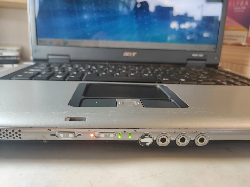 Acer Aspire 3690 Old Laptop Working 120GB HDD, 2GB RAM #257H Read Description  - Image 3 of 4