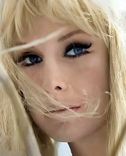 ‘Barbara Eden’ 8X10 Vintage Glossy “I Dream Of Jeannie” Sexy Closeup “STUNNING!”