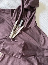 Vuori Women’s Halo Performance Hoodie Jacket M Deep Mauve Full Zip