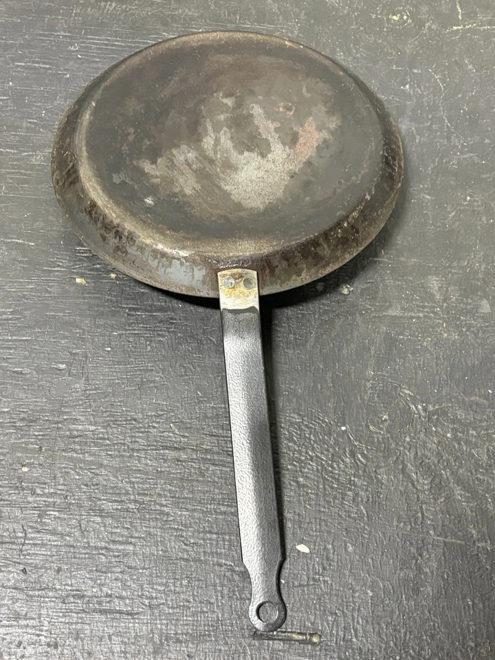 de Buyer 碳钢平底锅 法国制造 - 9.5 英寸 二手 复古 厨房 煎蛋绉 — 第 3/4 张图片