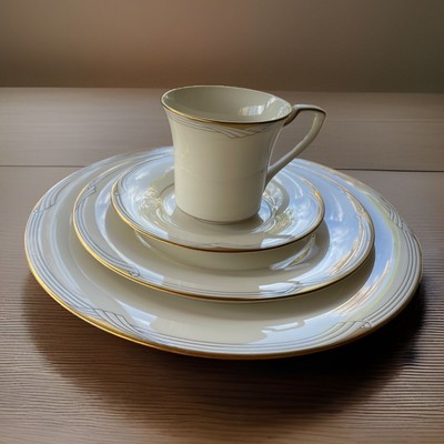 Noritake Golden Cove Plate Set With Cup Saucer 7719 Japan