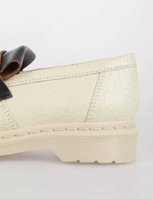 MARNI x Dr. MARTENS Vintage Cracked Leather Cream & Black Tassel