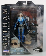 Mr. Freeze Gotham Deluxe Action Figure with Base Diamond Select (SEALED)