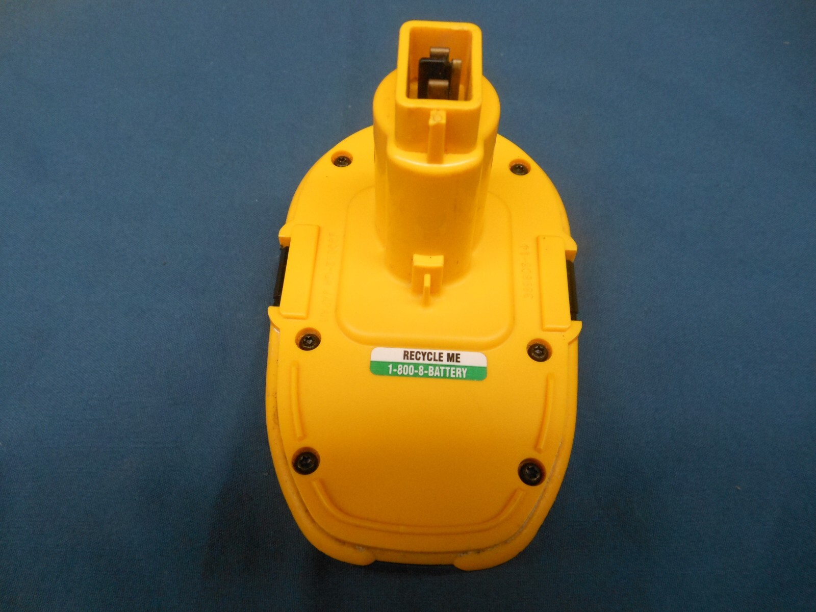 Genuine OEM DeWalt 18v XRP NiCd Rechargeable Battery DC9096 eBay