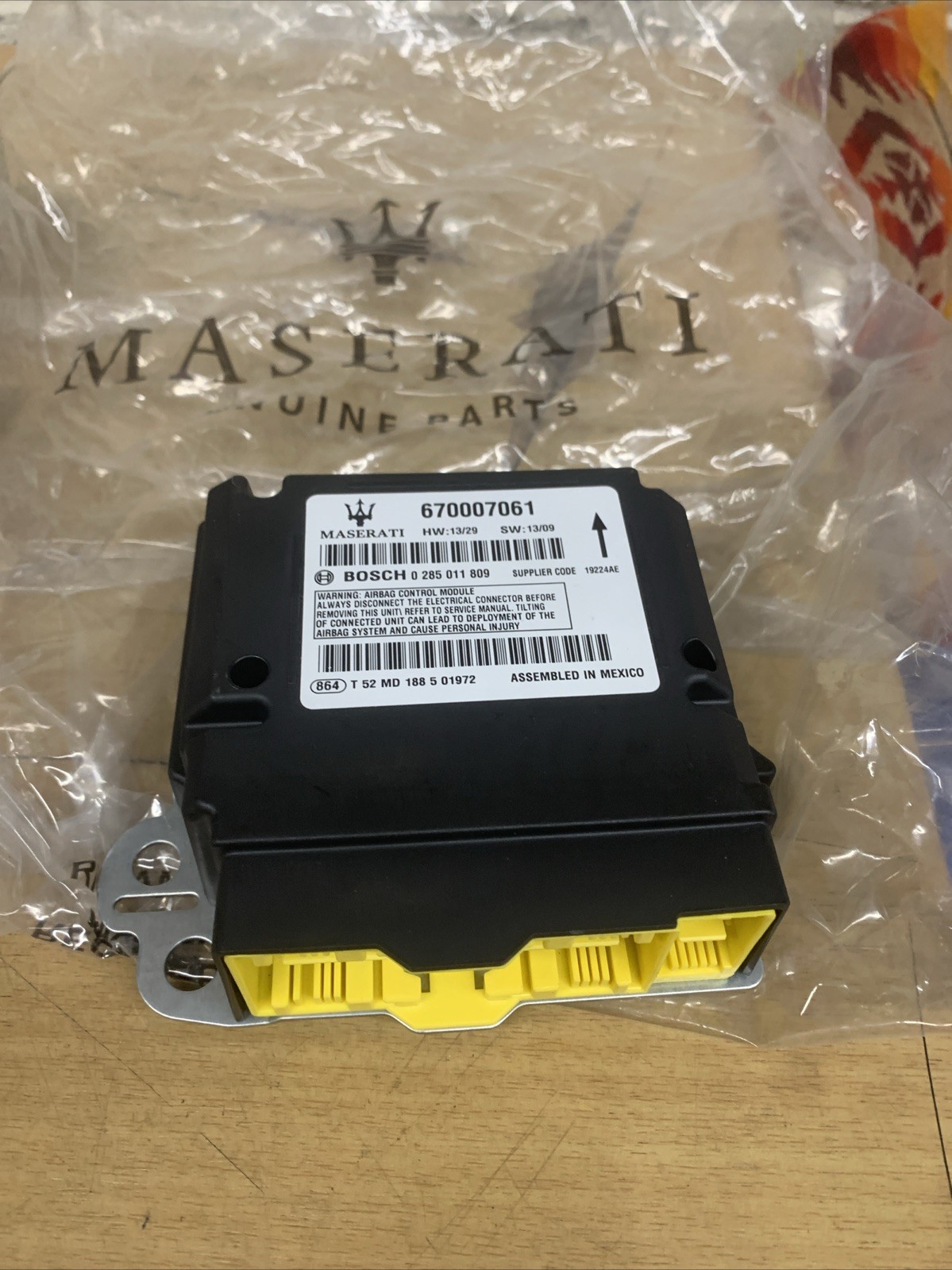 Genuine Maserati  Control Unit - New OEM Part# 670007061 FREE SHIPPING