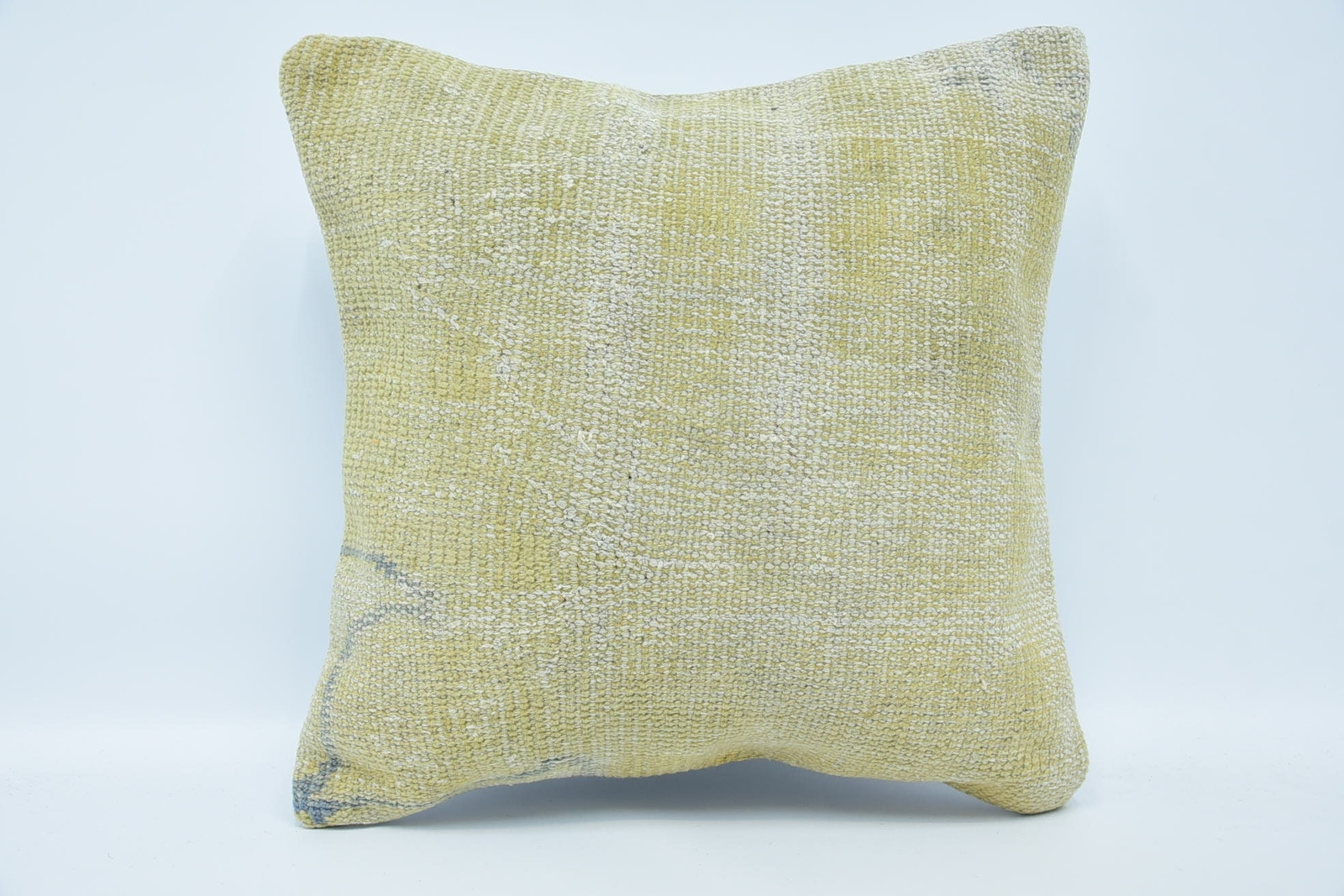 Designer Pillows, 18