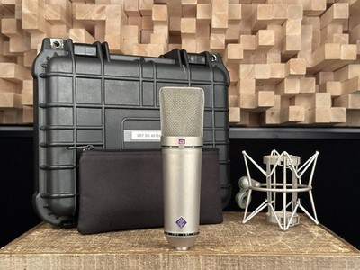Vintage Neumann U 87 Condenser Microphone. 1982. U87. SN 40124