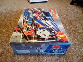 LEGO Alpha Team 6776 Ogel Control Ctnr Skeleton Drones Raised Baseplate open box