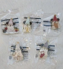 New Set Of 5 Tokyo Disney Christmas 2025 Mickey Li'l RingRing pins complete pin