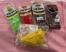 Lot Vintage Valiant Red Heart Latch Hook Rug Yarn 5 Packs Reds Ylw Green Colors