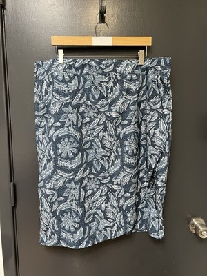RipSkirt Hawaii Sz XXL Blue White Floral Length 3 Below Knee Wrap Skirt