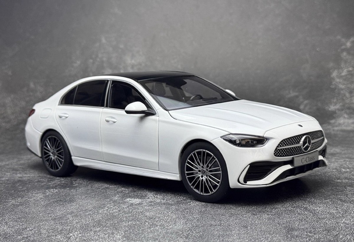 NZG 1/18 Scale Mercedes-Benz C-CLASS C260 2025 White Diecast Car